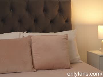 latina cam girl naughtysammx image #4256414