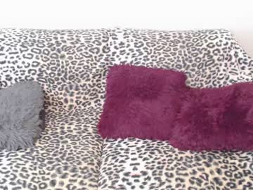 latina cam girl emerald_kittycat image #3724286