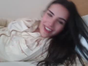 latina cam girl chloekittenuk image #4546802