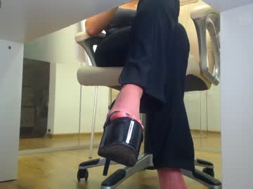 latina cam girl babesgowild image #4419180