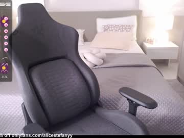 latina cam girl smileyouarehere image #2894830