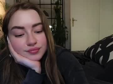 latina cam girl strawberryjamx image #3453183
