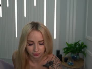 latina cam girl adel1n image #1604353