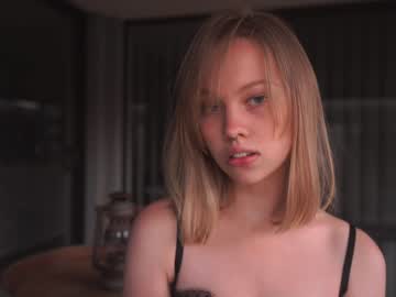 latina cam girl bibi_it_is image #2297570