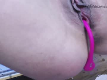 latina cam girl taralanes image #759784