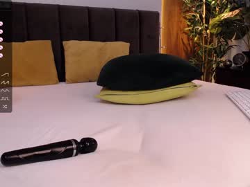 latina cam girl aimeekelly_ image #1059383