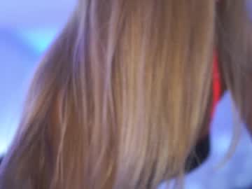 latina cam girl eva_fashionista image #3275467