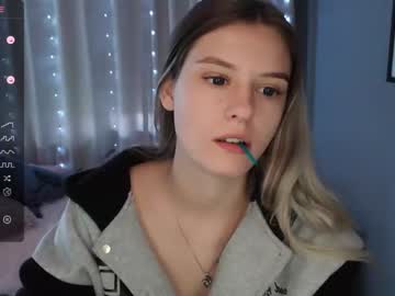 latina cam girl nensiloon image #3512842