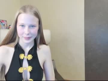 latina cam girl jenny_angelok image #1631142