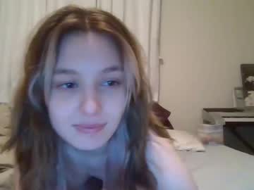 latina cam couple leojamie image #2472303
