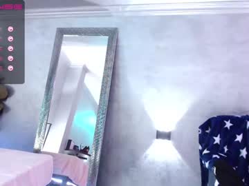 latina cam girl juliabeng1 image #777470