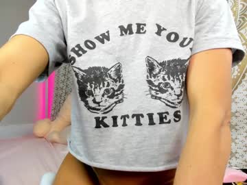 latina cam girl fit_american_girl image #2685397