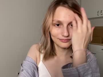 ellisauer latina cam