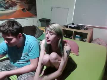 latina cam couple xevoxschlumpf image #2716224