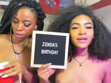 latina cam girl cherrywest_ image #2368641