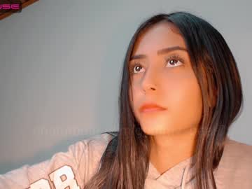 latina cam girl gummy_bear7 image #1544426