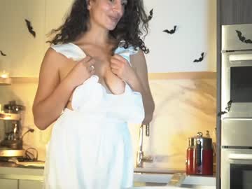 latina cam girl annareyle image #1985797