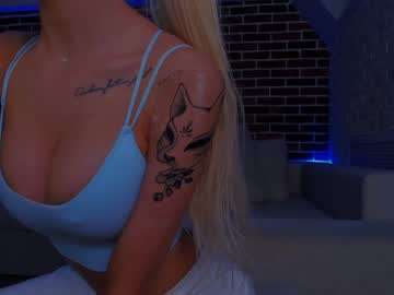 latina cam girl milana2005 image #3863195