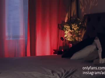 latina cam girl adelelove image #489707