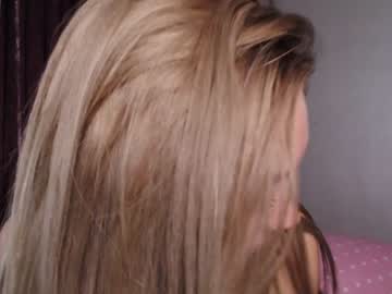 latina cam girl _mito_69 image #1961641