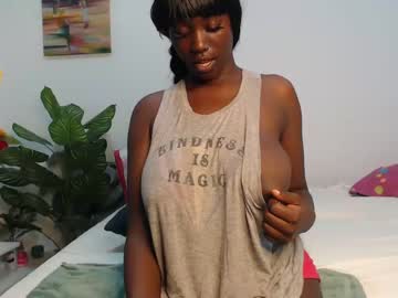 latina cam girl betty_fire_ image #2571811