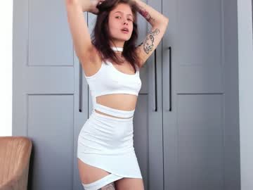 latina cam girl adriana_hill image #1399871