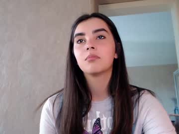 latina cam girl nika_la image #1111950