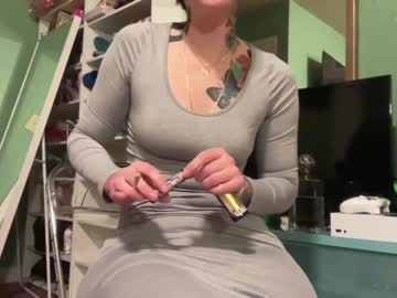latina cam girl oftenelle image #2282419