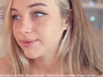 latina cam girl mia_milagros image #1574889