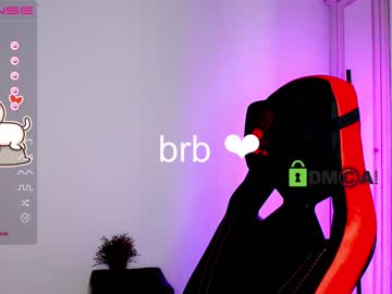 latina cam girl small_blondee image #2410350