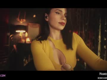 latina cam girl lucieoude_ image #679020