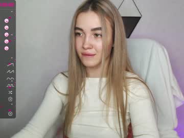 latina cam girl yourvirusqueen_ image #1445766