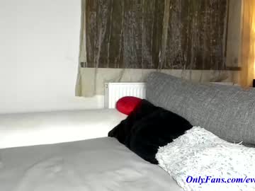 latina cam girl pbsteve image #2312045