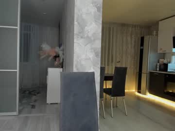 latina cam girl mia_devill image #2759607
