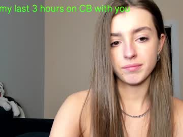latina cam girl coy_amina_ image #2413384
