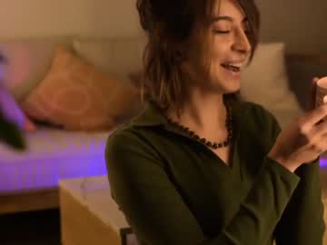 latina cam girl lizmreow image #693227