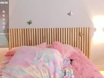 latina cam girl little_effy18 image #2928081