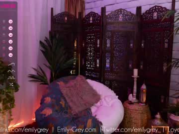 latina cam girl emilygrey_ image #3334266