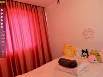 latina cam girl yoori_ image #2825799