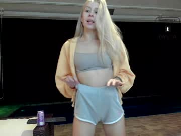 latina cam girl meggieshy image #2220677