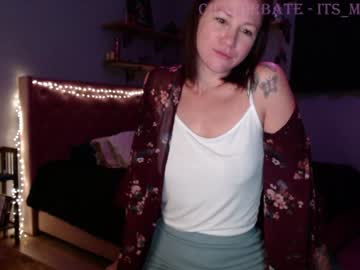 latina cam girl its_me_ella image #23776