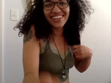 honeyglo latina cam