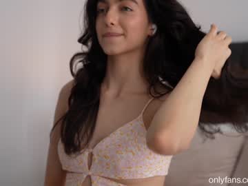 latina cam girl naughtysammx image #2875210