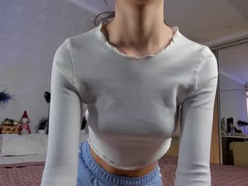 latina cam girl neferpita image #2673442