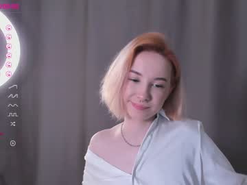 latina cam girl whitee_angel image #2288652