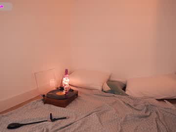 latina cam girl alexispeach image #2109441