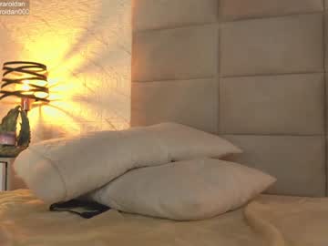 latina cam girl laura_roldan image #4045916