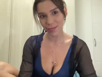 latina cam girl yourbonie image #2677378