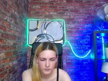 latina cam girl emily_willes image #3361014