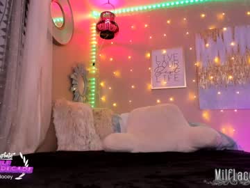latina cam girl milf_lacey image #2280470